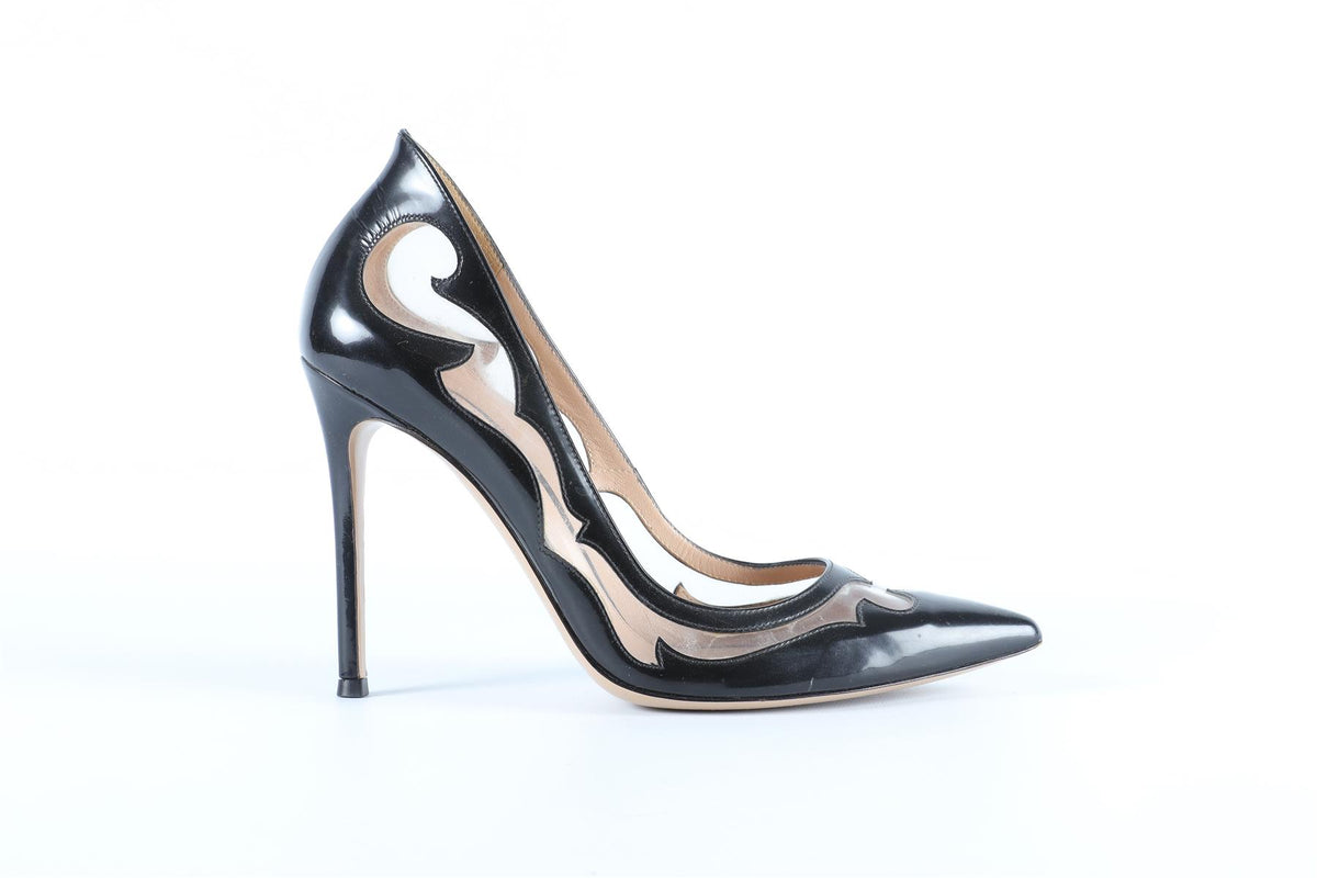 GIANVITO ROSSI BLACK PATENT LEATHER PUMPS EU 38.5, UK 5.5, US 8.5