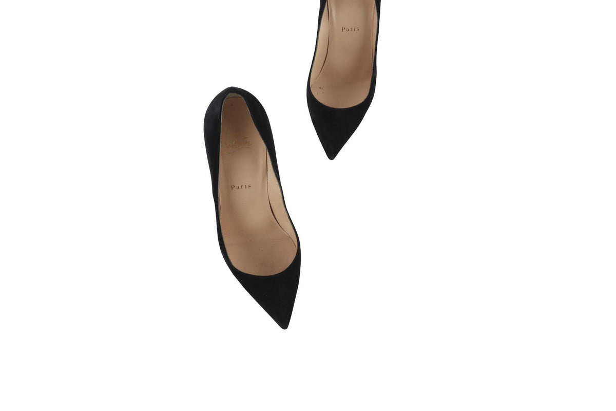 BLACK SUEDE PUMPS