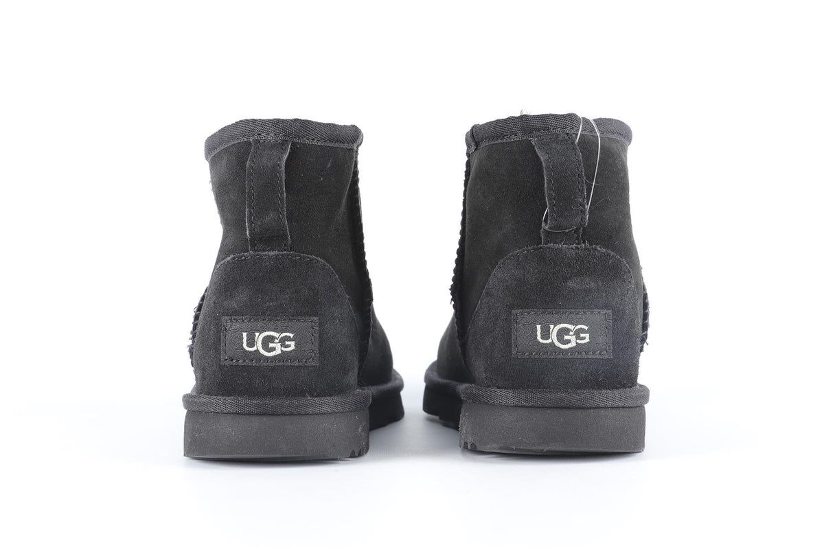 UGG AUSTRALIA BLACK KIDS GIRLS SUEDE BOOTS EU 35 UK 2 US 3