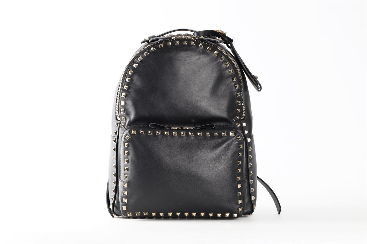 VALENTINO GARAVANI BLACK ROCKSTUD MEDIUM LEATHER BACKPACK