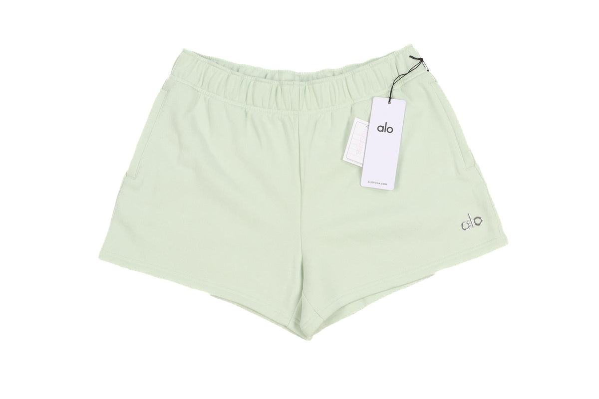 ALO YOGA GREEN SHORTS MEDIUM