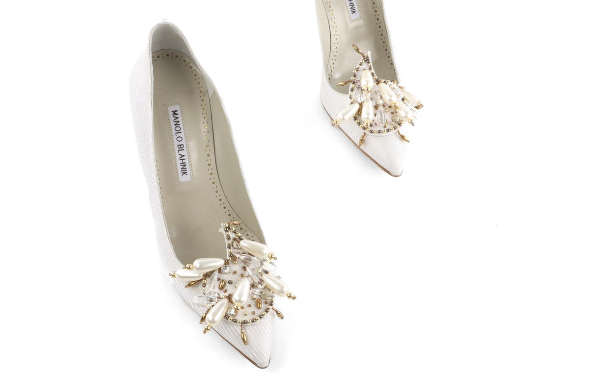 MANOLO BLAHNIK IVORY GROSGRAIN PUMPS EU 37.5 UK 4.5 US 7.5