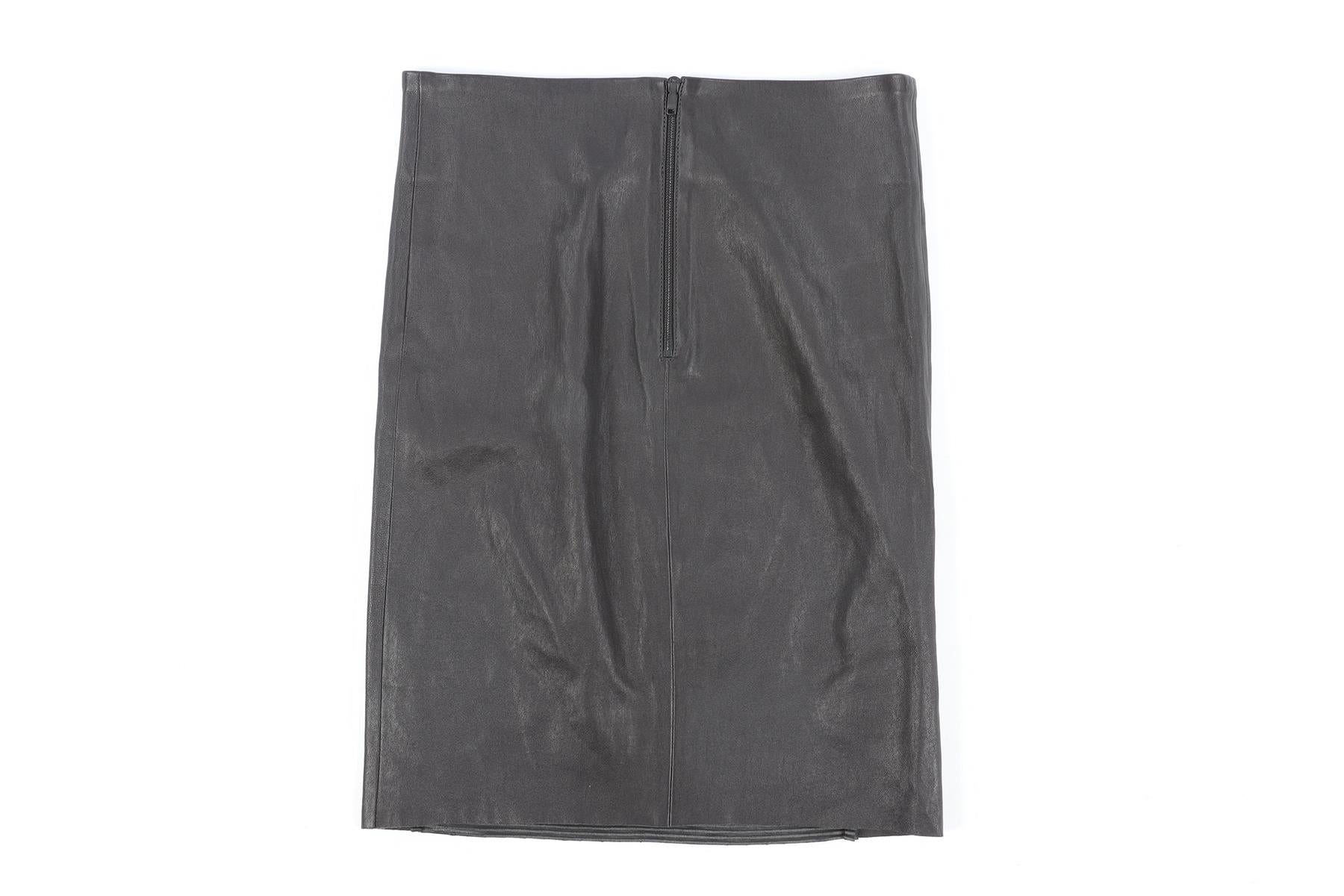 JITROIS BLACK LEATHER MINI SKIRT FR 34 UK 6