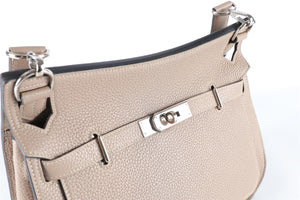 HERMÈS TAUPE 2012 JYPSIERE 28CM TOGO LEATHER CROSSBODY BAG IN ETOUPE