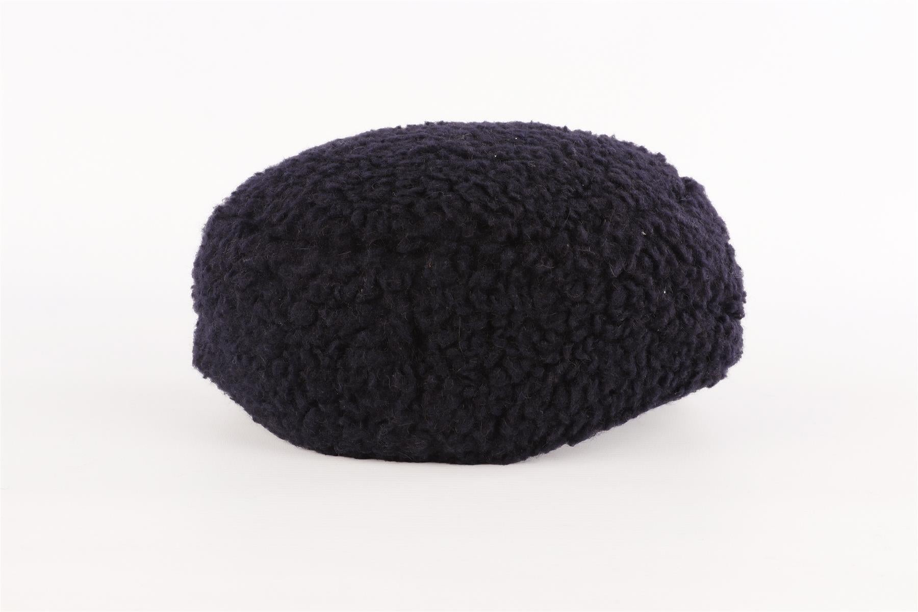 CHANEL NAVY 2018 FAUX SHEARLING CAP MEDIUM