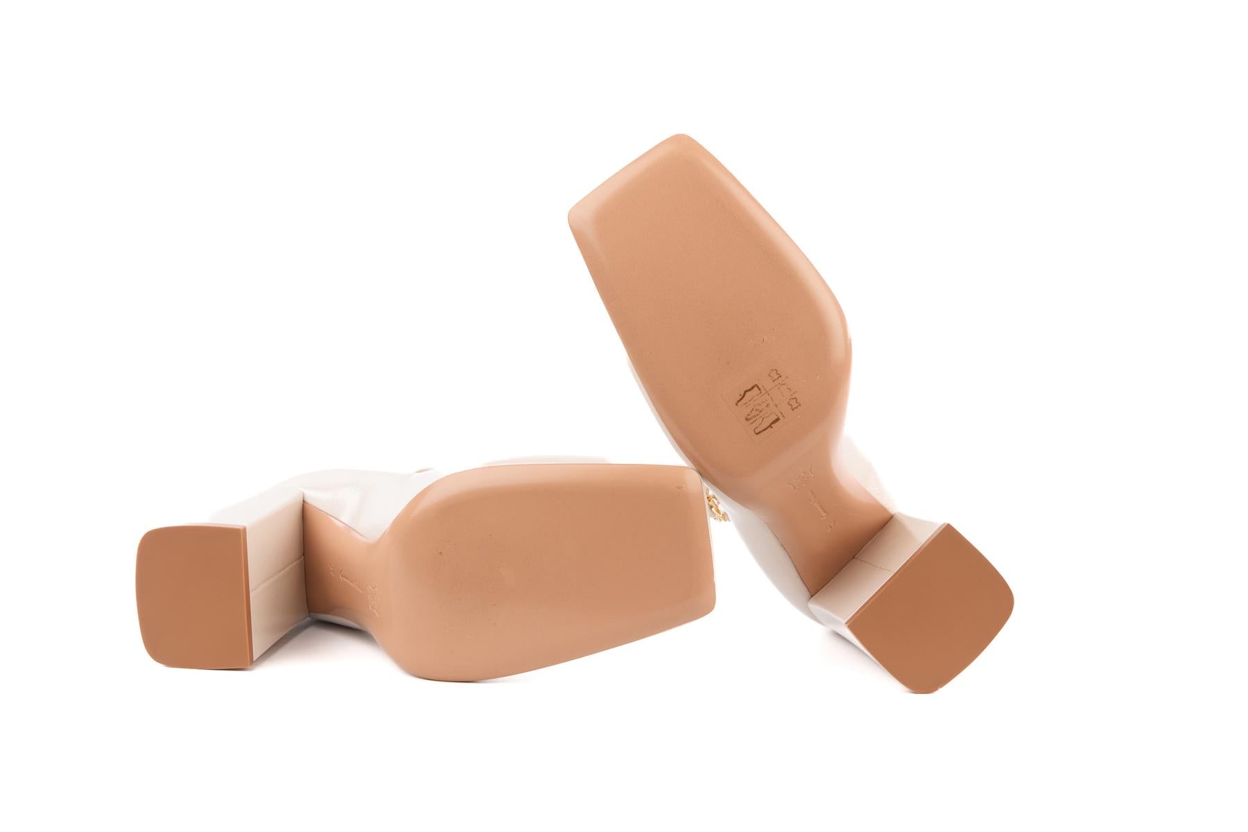 GIANVITO ROSSI WHITE LEATHER PUMPS EU 37 UK 4 US 7