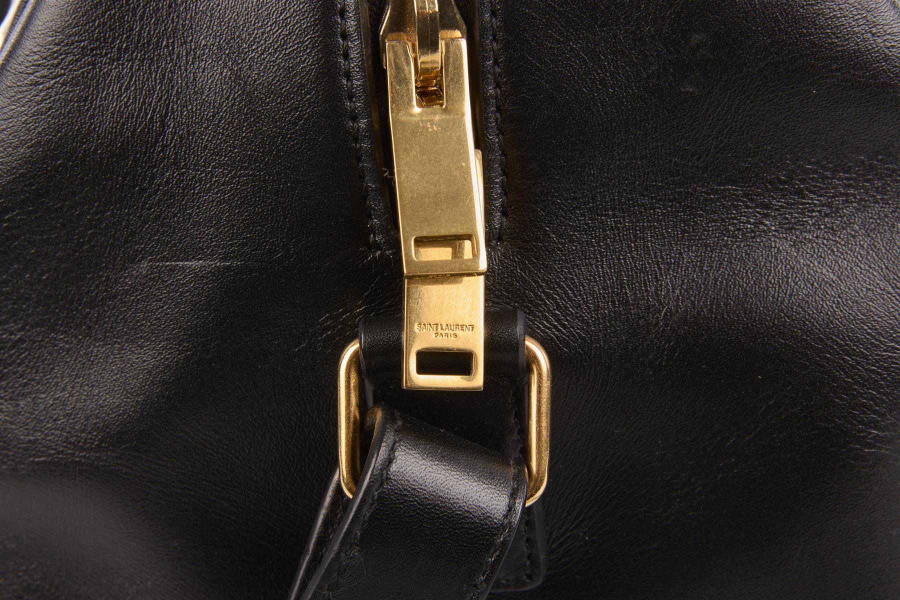 SAINT LAURENT BLACK CLASSIC DUFFLE 6 LEATHER TOTE BAG