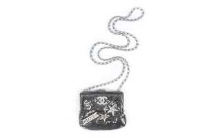 CHANEL SILVER 2023 CRYSTAL AND MESH CLUTCH WITH CHAIN