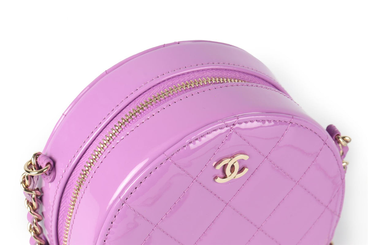CHANEL PURPLE 2019 ROUND QUILTED PATENT LEATHER SHOULDER BAG