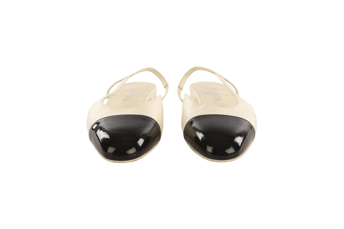 CHANEL IVORY PATENT LEATHER SLINGBACK BALLET FLATS EU 38 UK 5 US 8