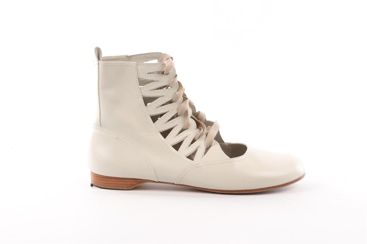 MARC BY MARC JACOBS ECRU LEATHER ANKLE BOOTS EU 40 UK 7 US 10