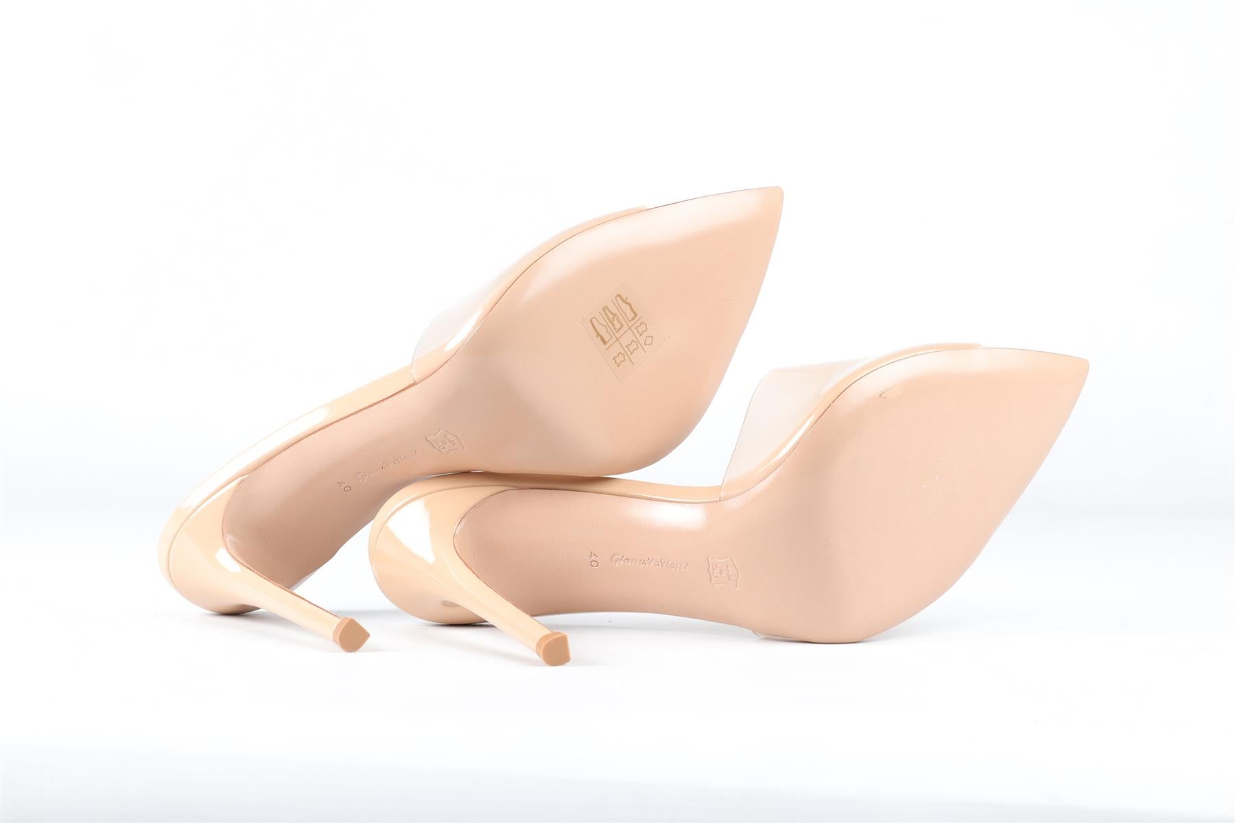 GIANVITO ROSSI NUDE PVC AND PATENT LEATHER MULES EU 40 UK 7 US 10