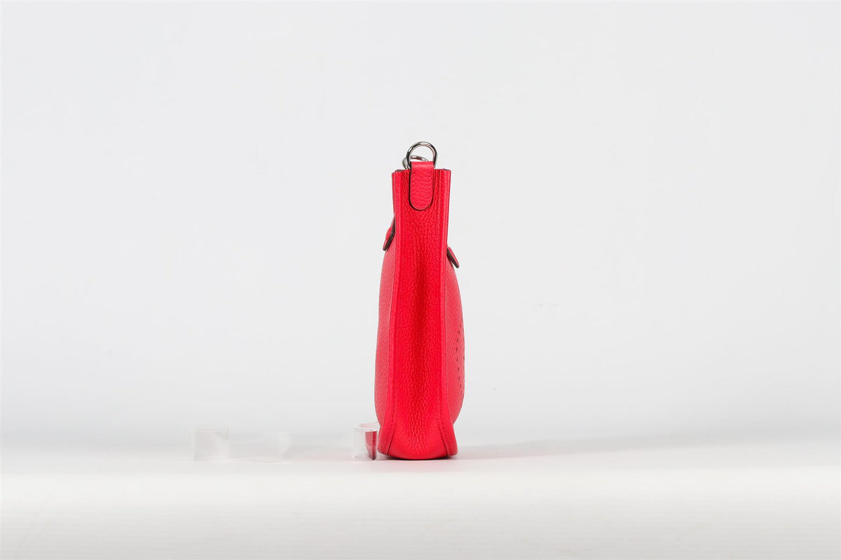HERMÈS PINK 2018 EVELYNE 16CM CLEMENCE LEATHER SHOULDER BAG