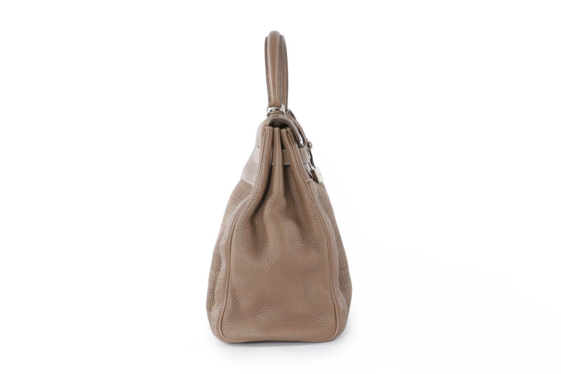 HERMÈS  TAUPE 2005 KELLY 35 CM CLEMENCE LEATHER AND HORSEHAIR BAG IN ETOUPE