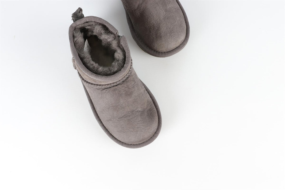 UGG GREY KIDS GIRLS BOOTS EU 27.5 UK 9 US 10