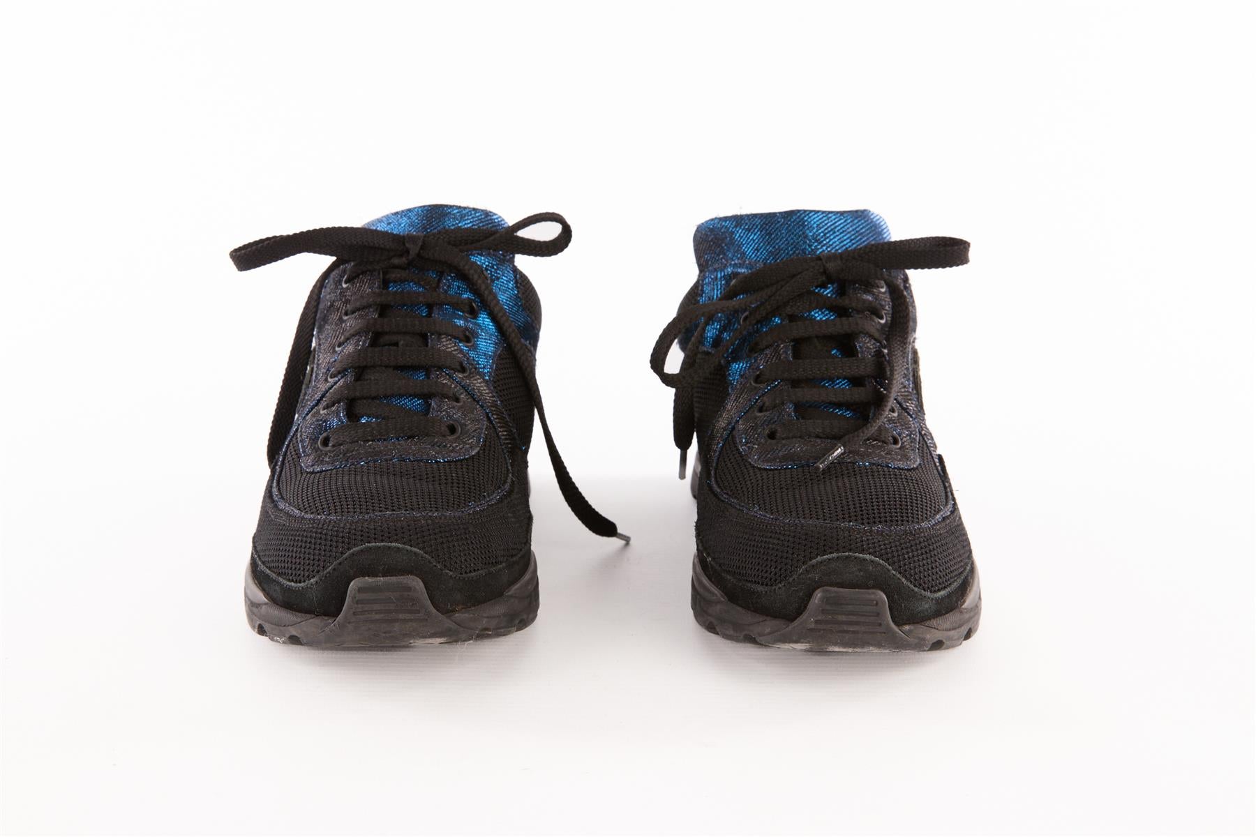 CHANEL BLUE CC FABRIC SNEAKERS EU 39 UK 6 US 9