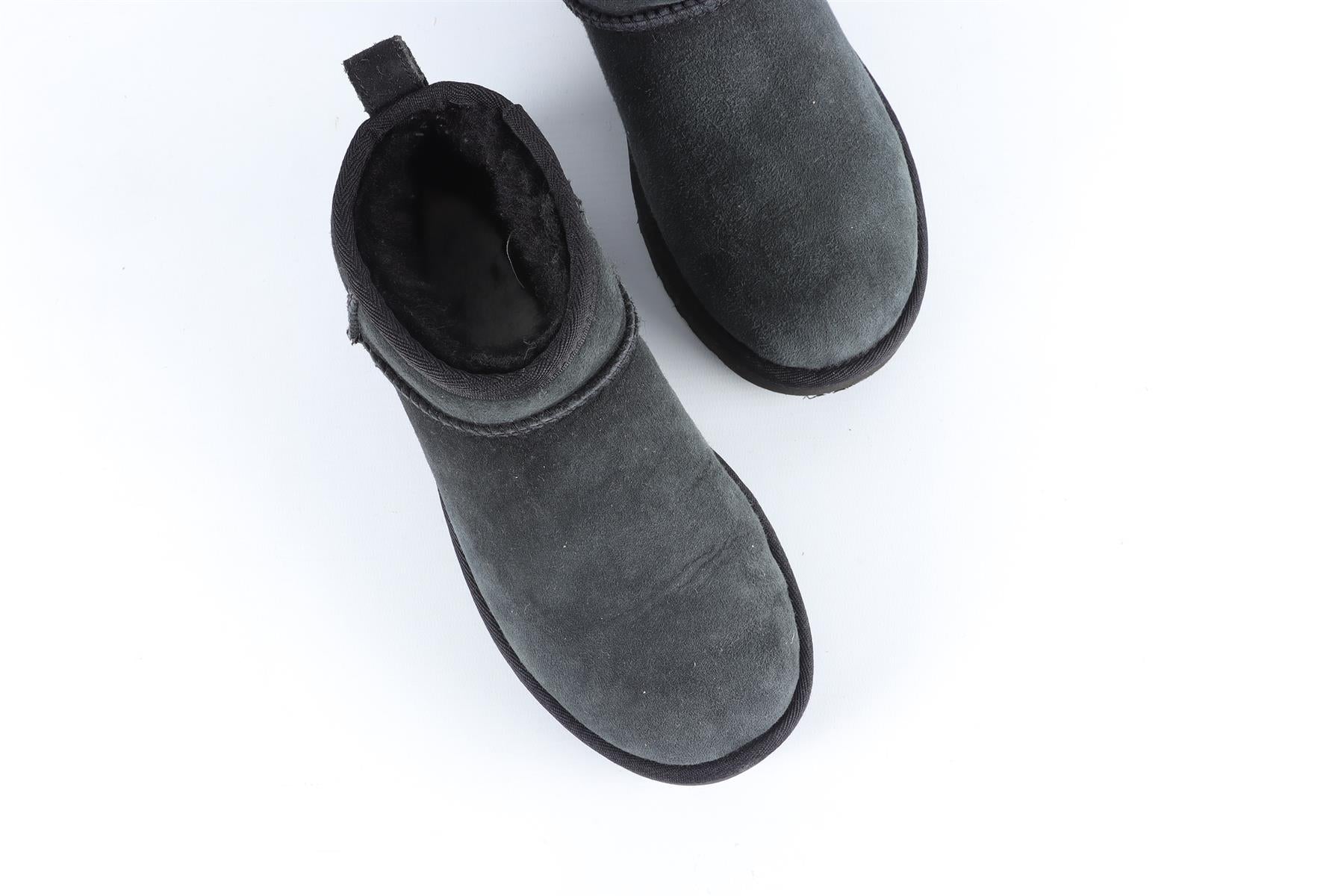 UGG AUSTRALIA BLACK KIDS GIRLS BOOTS EU 36 UK 3 US 5