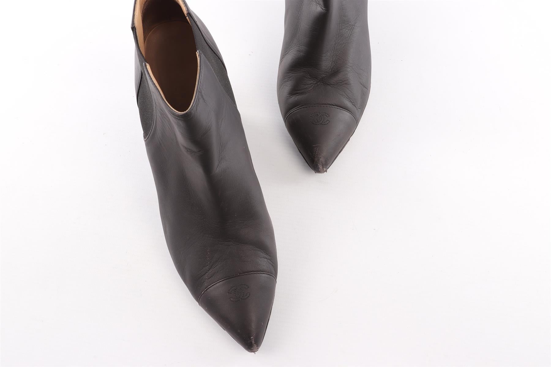 CHANEL BLACK LEATHER ANKLE BOOTS EU 40 UK 7 US 10