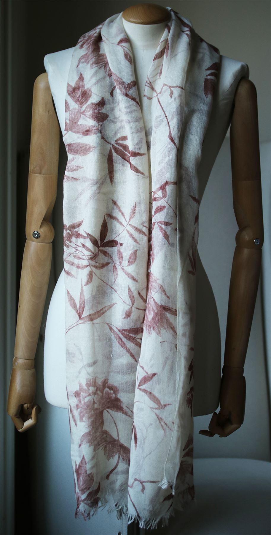 PASHMA SIGNATURE FLORAL SCARF