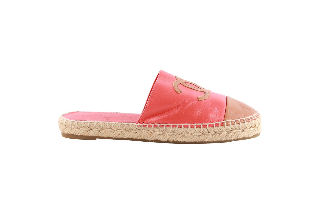 CHANEL PINK CC LEATHER ESPADRILLE MULES EU 39 UK 6 US 9