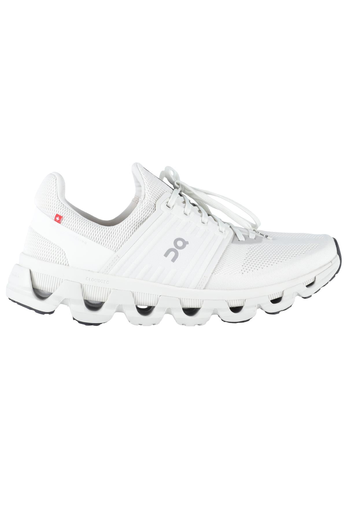 ON WHITE MEN'S CLOUDSWIFT SNEAKERS EU 43 UK 9 US 9.5