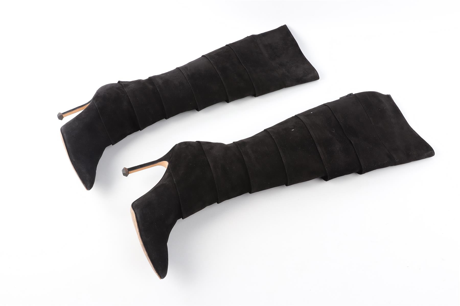 MANOLO BLAHNIK BLACK SUEDE KNEE HIGH BOOTS EU 38 UK 5 US 8