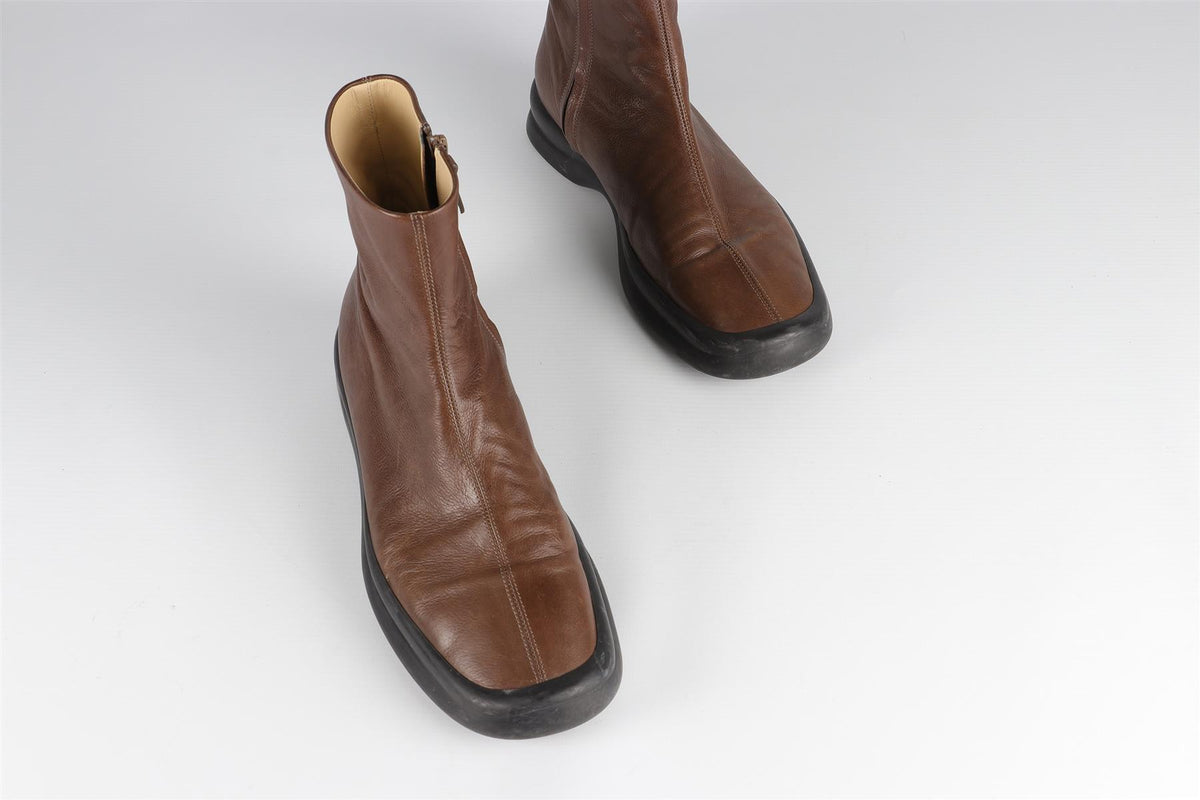 THE ROW BROWN TOWN LEATHER ANKLE BOOTS EU 39 UK 6 US 9