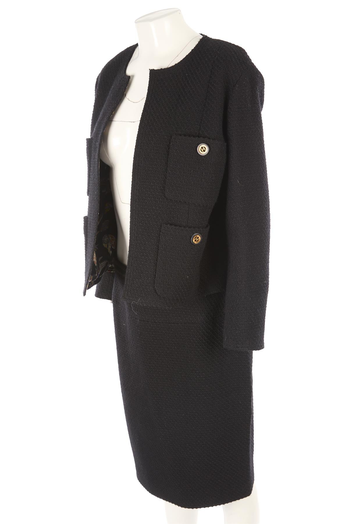 CHANEL BLACK 1991 WOOL SKIRT SUIT FR 46