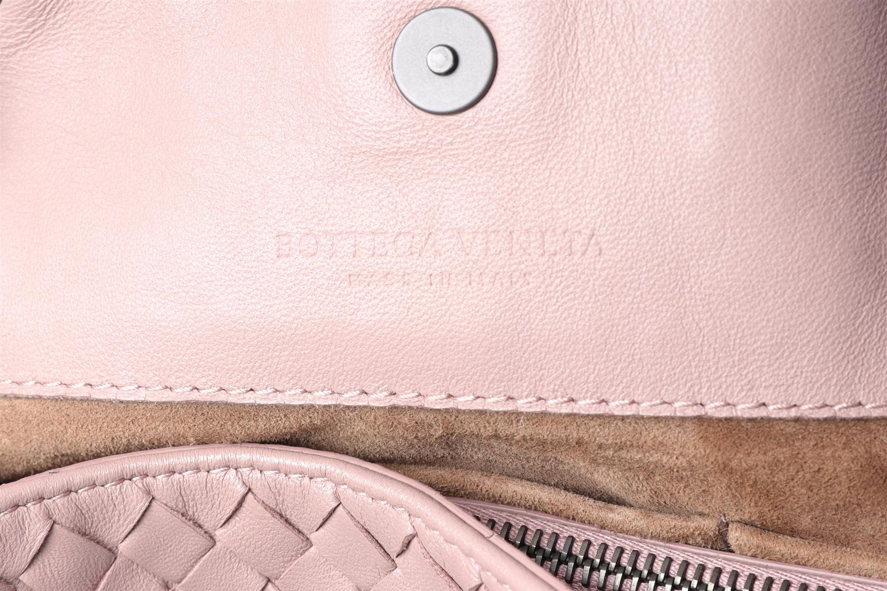 BOTTEGA VENETA PINK DOUBLE CHAIN MEDIUM INTRECCIATO LEATHER TOTE BAG