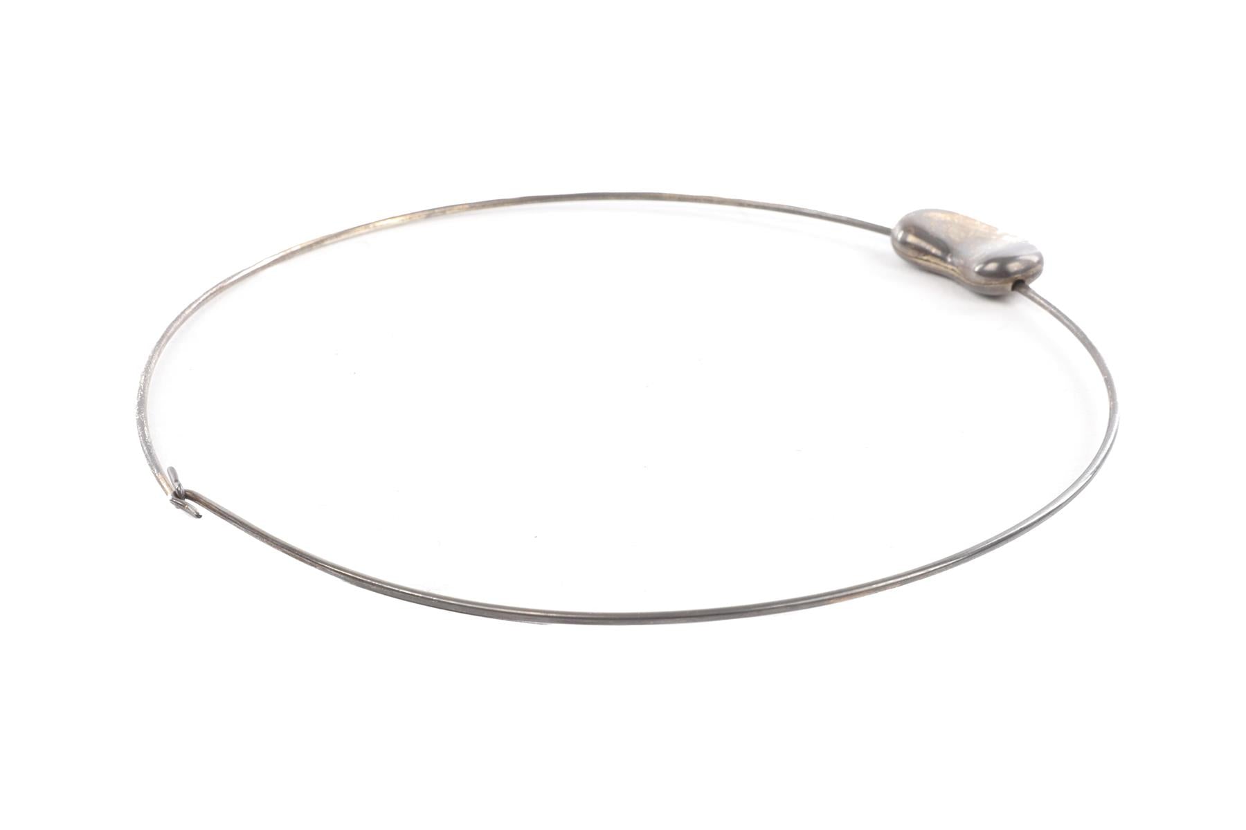 TIFFANY & CO. + ELSA PERETTI SILVER BEAN 26MM STERLING SILVER CHOKER