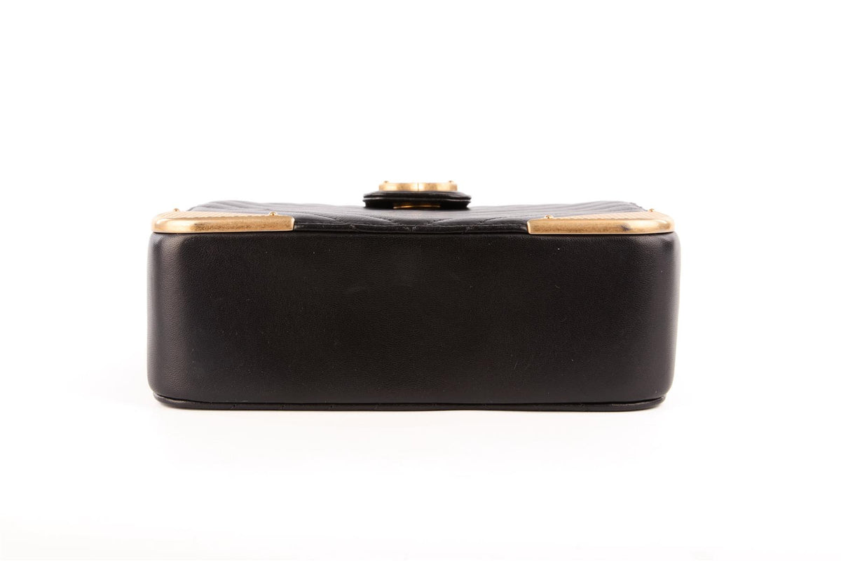 CHANEL BLACK 2017-2018 ROCK THE CORNER CHEVRON LEATHER SHOULDER BAG