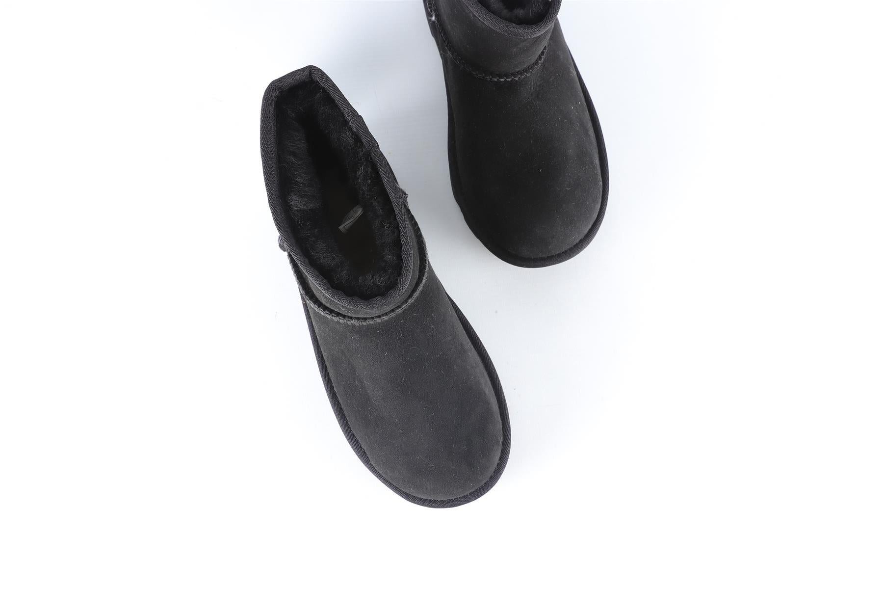 UGG AUSTRALIA BLACK KIDS GIRLS SUEDE BOOTS EU 35 UK 2 US 3