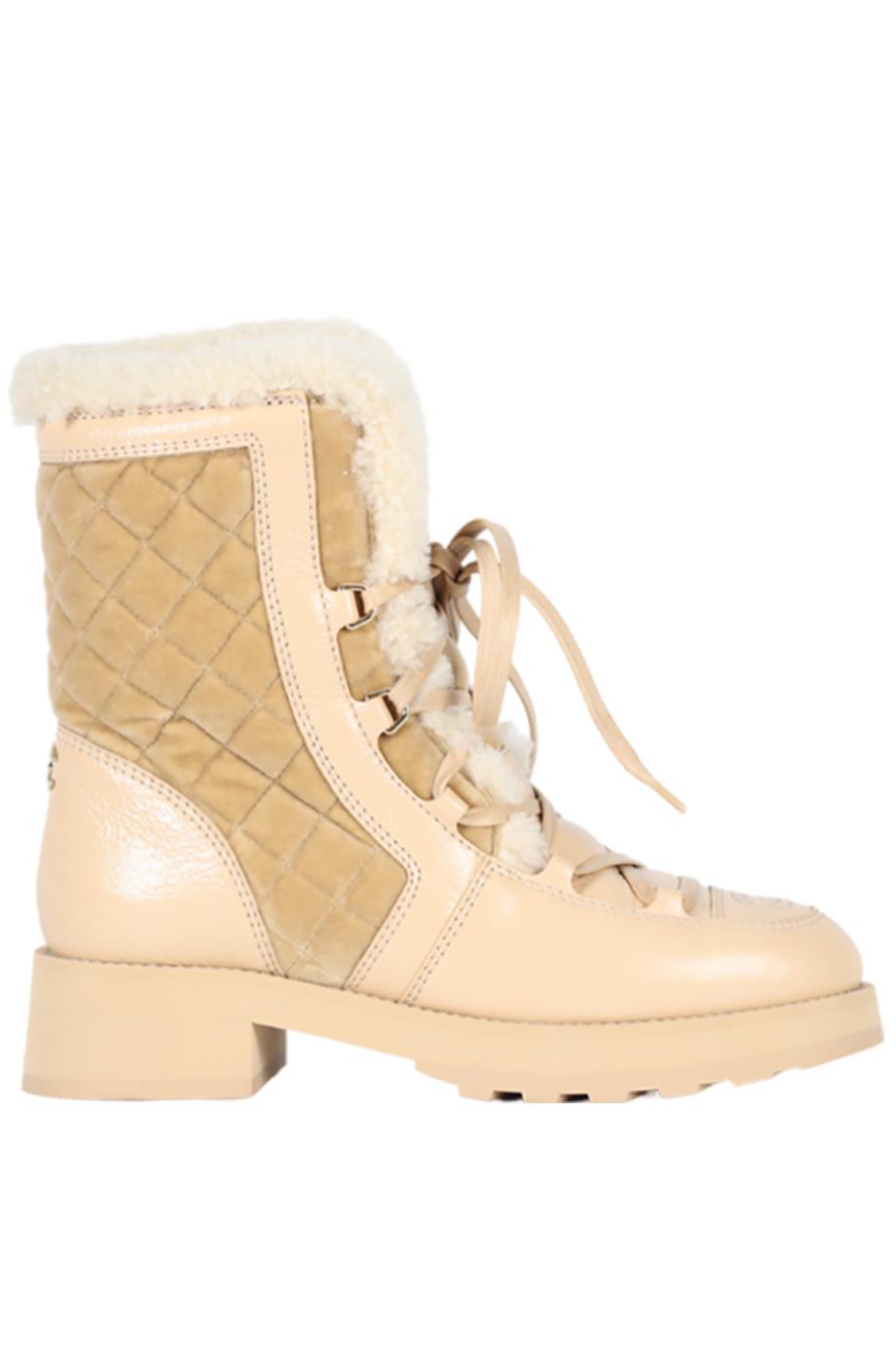 CHANEL 2021 SHEARLING, VELVET AND LEATHER BOOTS EU 38.5 US 5.5 US 8.5