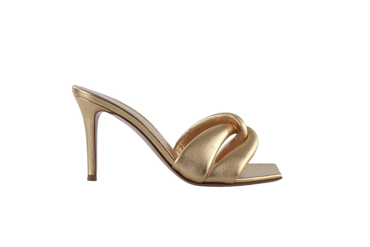 GOLD LEATHER SANDALS