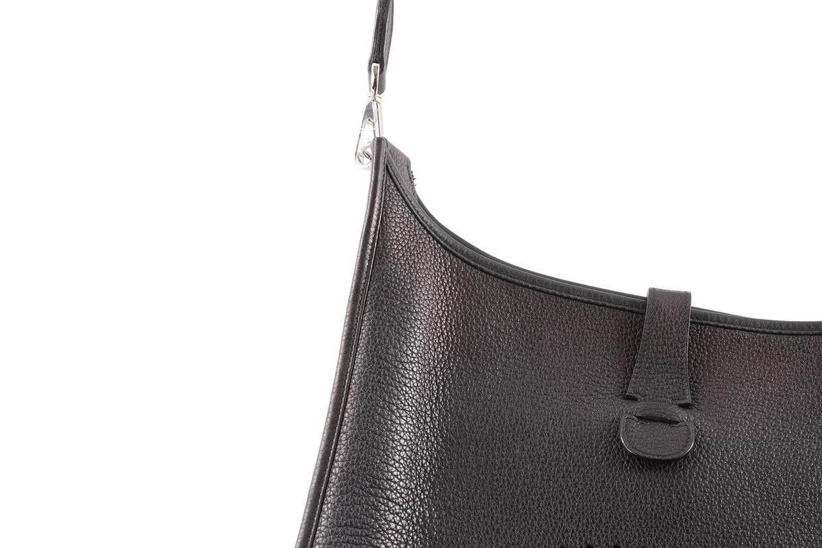 HERMÈS BLACK 2009 EVELYNE GM TOGO LEATHER SHOULDER BAG