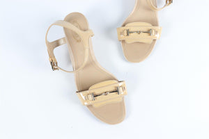 TOD'S BEIGE PATENT LEATHER WEDGE SANDALS