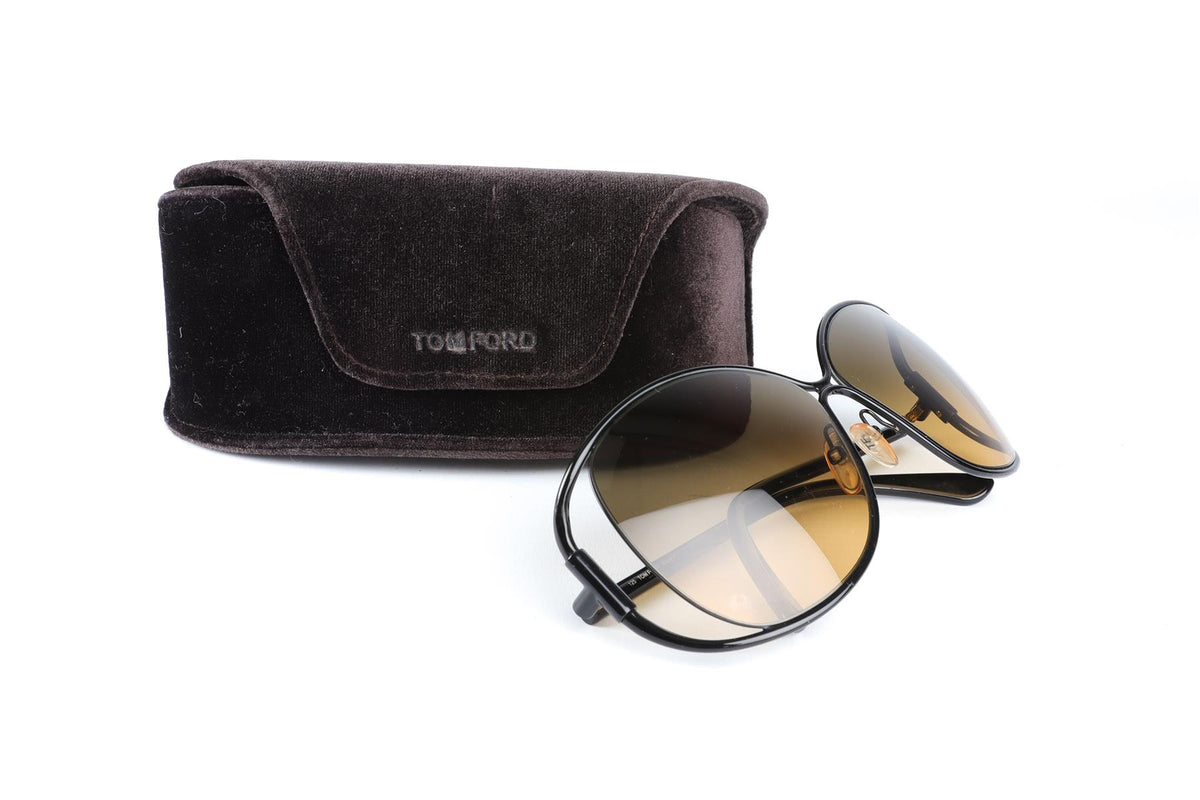 TOM FORD BLACK FRAME SUNGLASSES