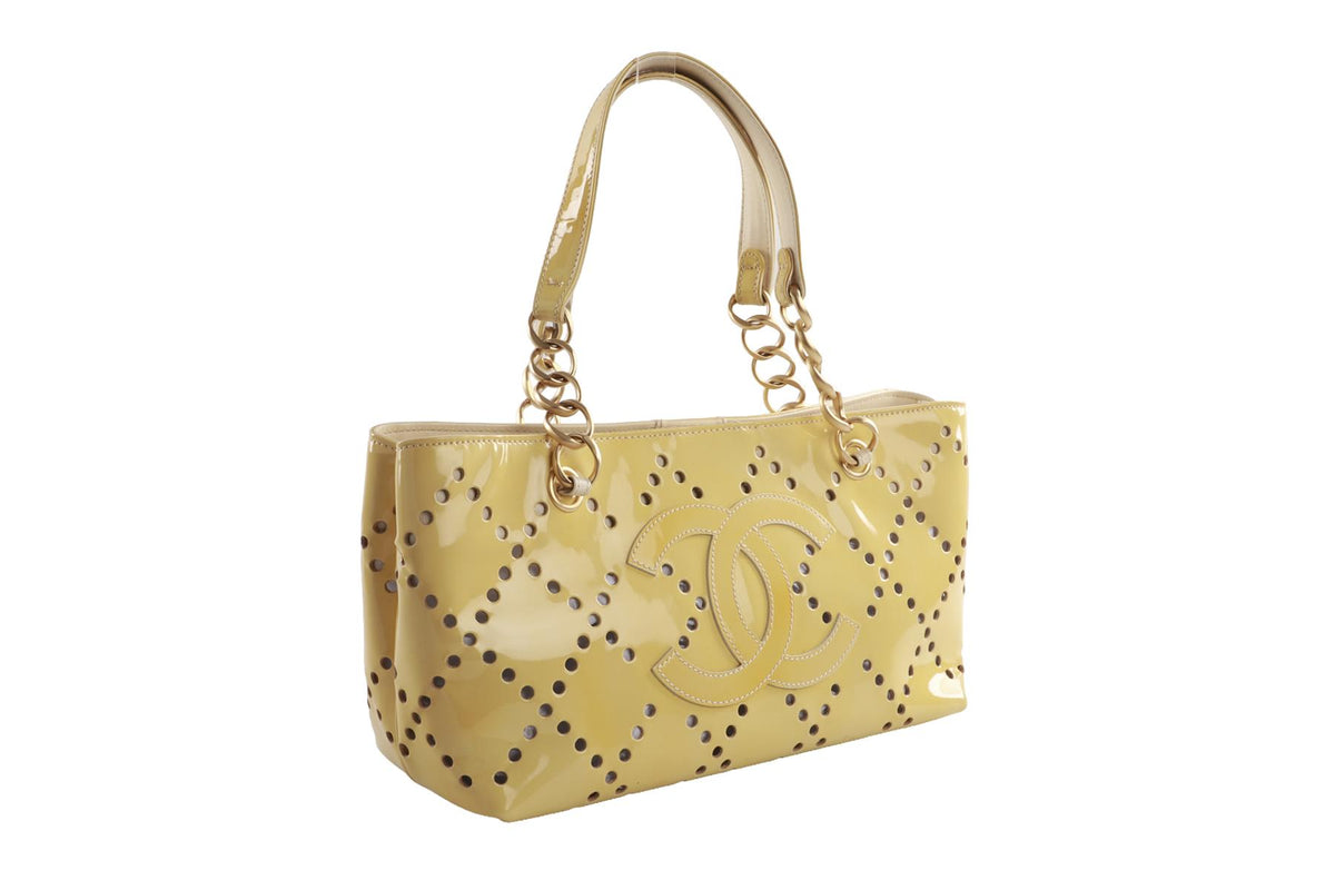 CHANEL YELLOW 2003-2004 CC PATENT LEATHER TOTE BAG