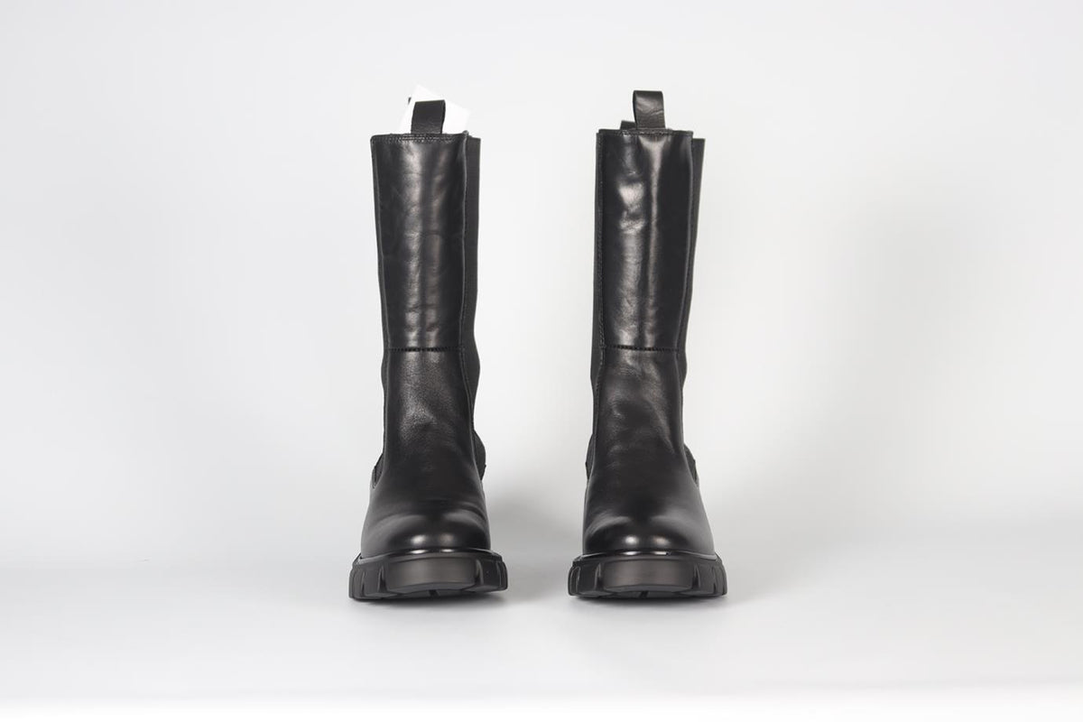 RUSSELL & BROMLEY LEATHER BOOTS EU 38 UK 5 US 8