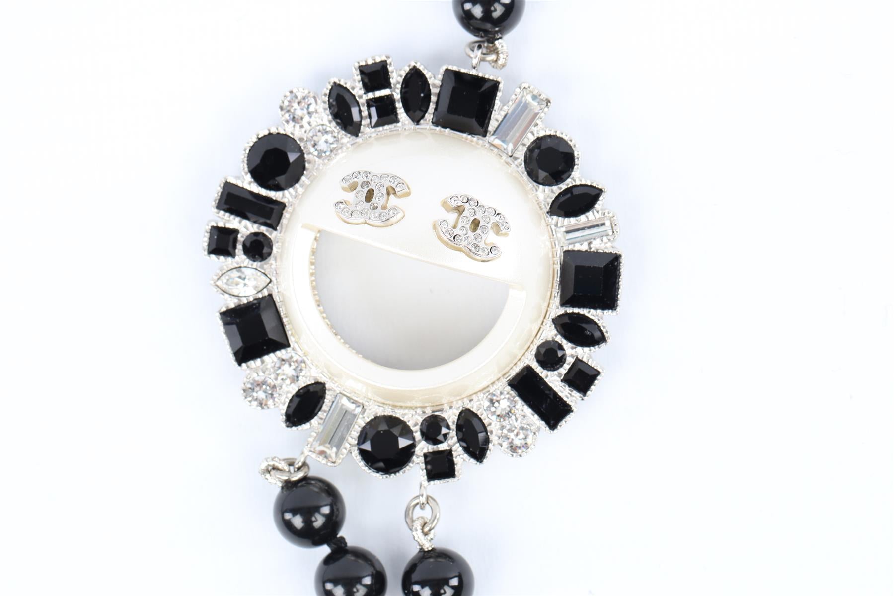 CHANEL BLACK 2016 CC PEARL NECKLACE