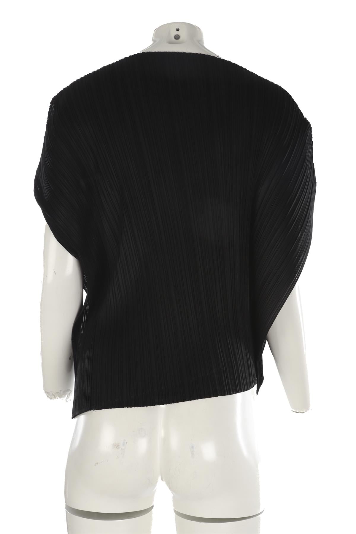 PLEATS PLEASE ISSEY MIYAKE BLACK TOP JP 5 UK 12