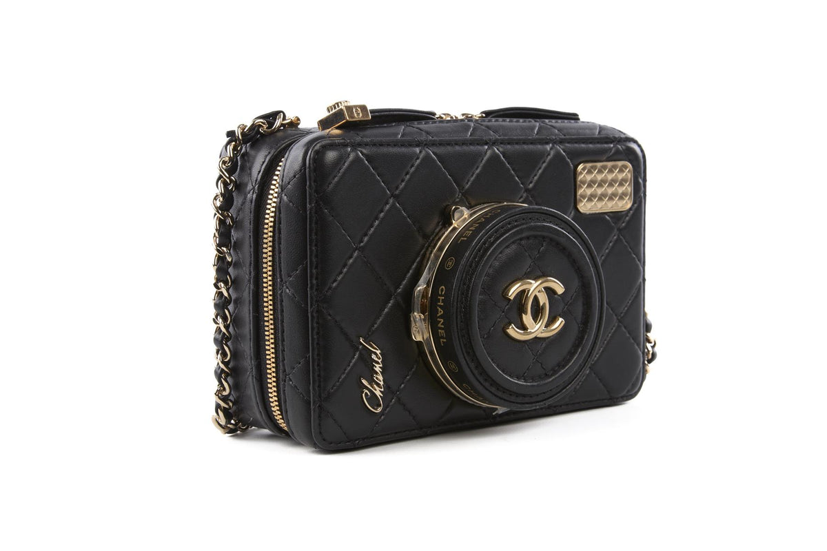 CHANEL BLACK 2024 CAMERA QUILTED LEATHER SHOULDER BAG