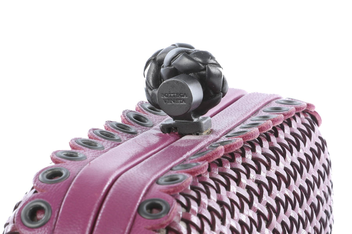 BOTTEGA VENETA PINK KNOT LEATHER CLUTCH