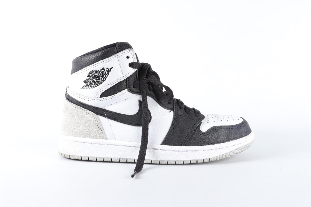 NIKE BLACK AIR JORDAN 1 RETRO STAGE HAZE SNEAKERS EU 40 UK 6 US 7