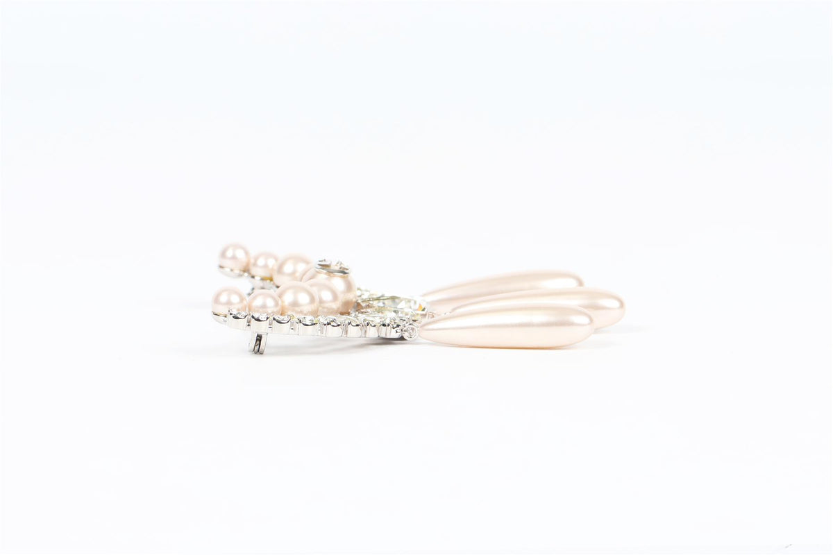 GUCCI SILVER GG CRYSTAL AND FAUX PEARL BROOCH