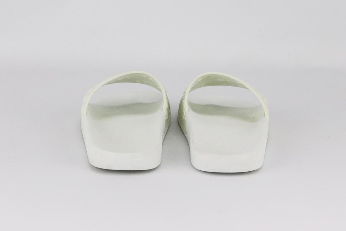 GUCCI KIDS UNISEX GG EMBOSSED RUBBER SLIDES EU 34 UK 2
