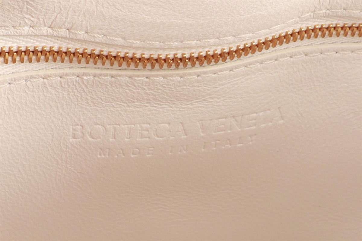 WHITE THE CHAIN CASSETTE INTRECCIATO LEATHER SHOULDER BAG