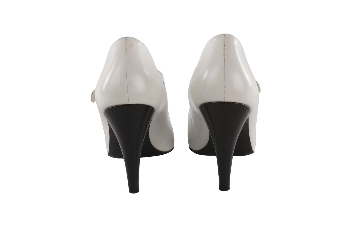 CHANEL WHITE 2022 LEATHER PUMPS EU 39 UK 6 US 9