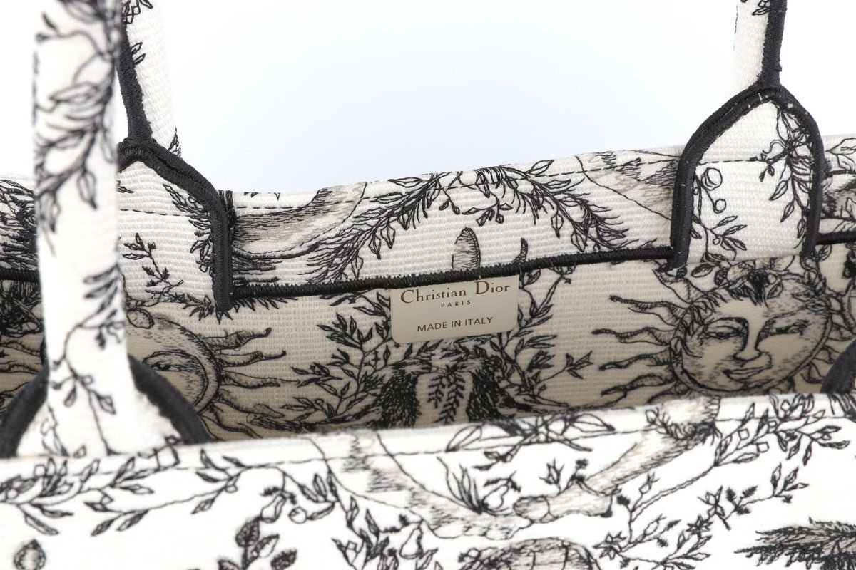CHRISTIAN DIOR WHITE BOOK LARGE TOILE DE JOUY SOLEIL CANVAS TOTE BAG