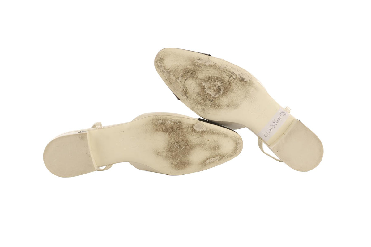 CHANEL IVORY PATENT LEATHER SLINGBACK BALLET FLATS EU 38 UK 5 US 8